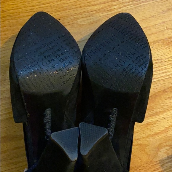 CALVIN KLEIN Bootie Shoe •. Elastic side 8.5M - Picture 6 of 8